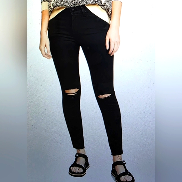 PAIGE Denim - PAIGE Jet Black Hoxton Ankle Ultimate Skinny Jeans With knee rip